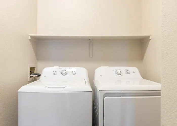 Landing Modern With Amazing Amenities Apartment *